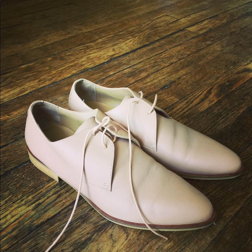 Everlane lace up powder pink dress shoes